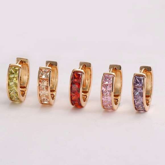 18K Yellow Gold Plated White Earrings - Picture 3 of 3